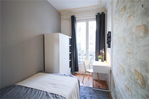 chambre à la location -   75010  PARIS, surface 10 m2 location chambre - UBI410941097